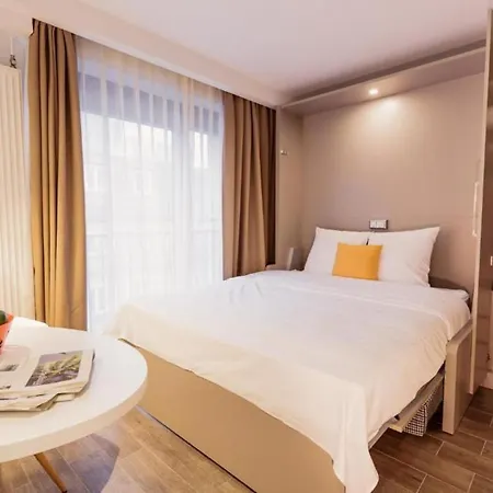 Fantastic Serviced Apartment In Frankfurt شقة *